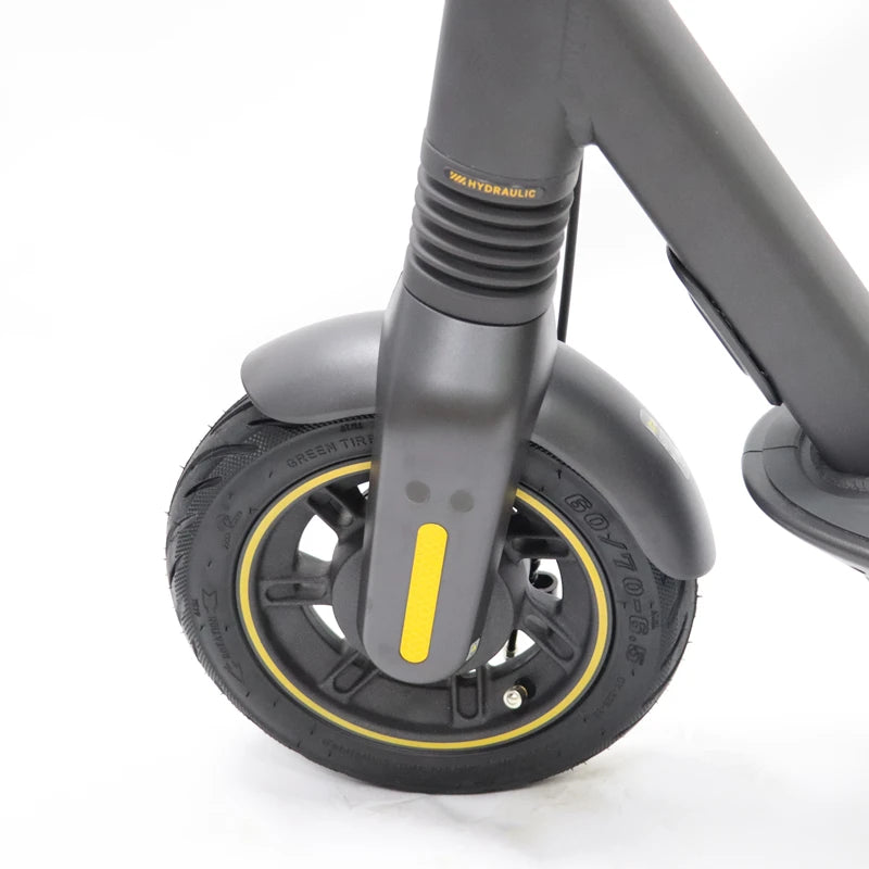 Trotinete SEGWAY Max G2 Ninebot - Elétrica, Velocidade Máx 35 km/h, Alcance de Até 70 km Trotinete SEGWAY Max G2 Ninebot - Elétrica, Velocidade Máx 35 km/h, Alcance de Até 70 km